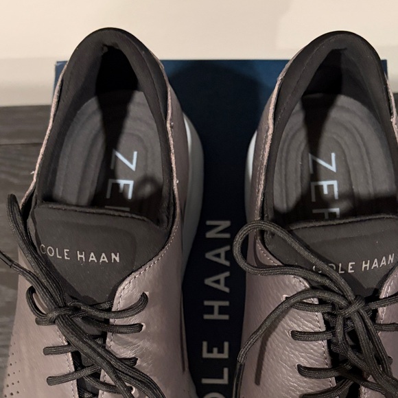 Cole Haan Men's Gray Leather Oxfords - Picture 3 of 5